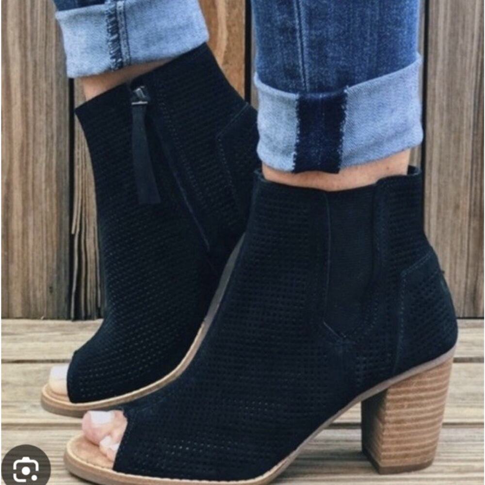 TOMS Black Perforated Suede Peep Toe Block Heel Ankle Bootie Zip Women's SIZE 11